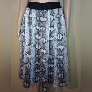 Women's snakeskin print skirt